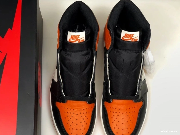 Backboard555088-005 Jordan Retro 1 Air High Shattered OG 0718